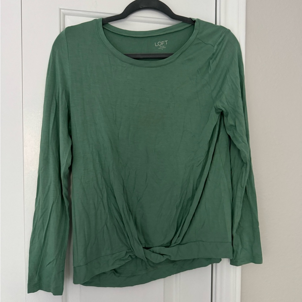 LOFT Sage Green Long Sleeve Women's Tee